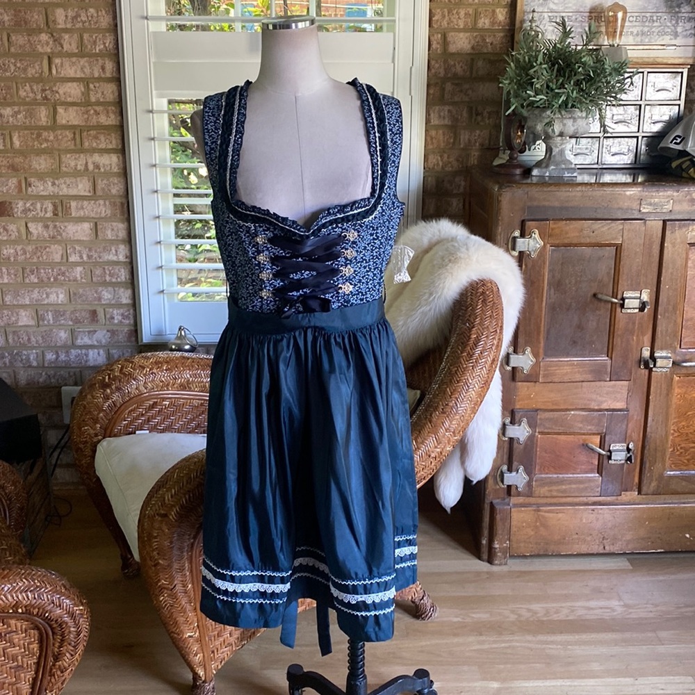 MARJO TRACHTEN 2 piece Oktoberfest authentic Dirndl 42 / US 12 NEW